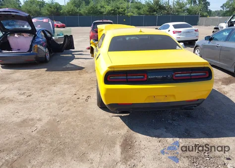 2017 Dodge Challenger R/T z USA, uszkodzony, nr VIN 2C3CDZBTXHH604650